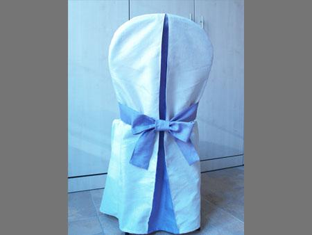 Coprisedia bianco con fiocco